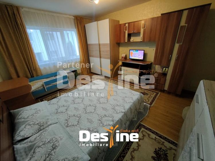 Garsonieră decomandată, mobilată în Vișani