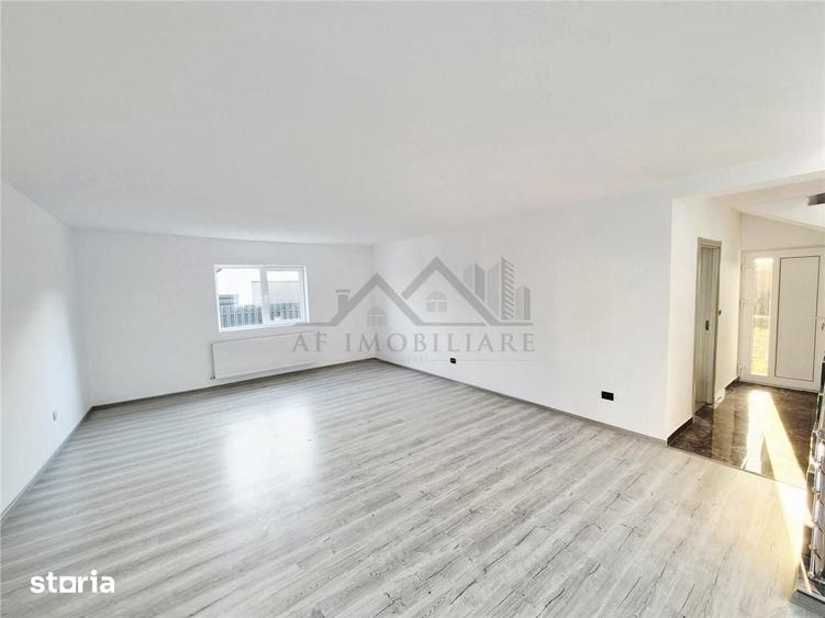 Casă cu 5 camere cu Teren 700 Mp în Miroslava