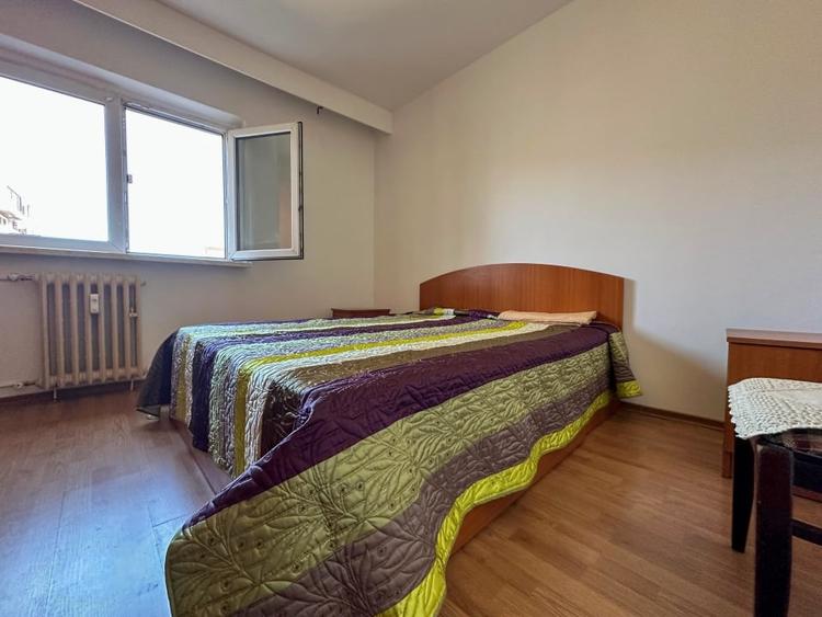 Apartament cu 2 camere decomandat, mobilat în Trocadero