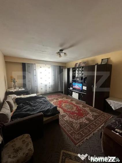 Apartament cu 2 camere decomandat în Carpați 2