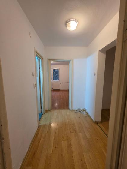 Apartament cu 3 camere decomandat în Liviu Rebreanu