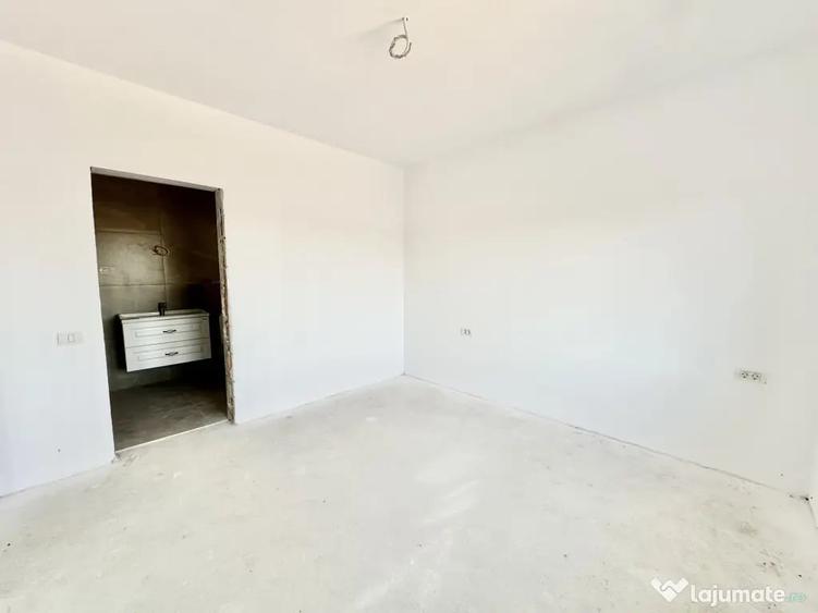 Casă cu 3 camere cu Teren 345 Mp în Moșnița Veche