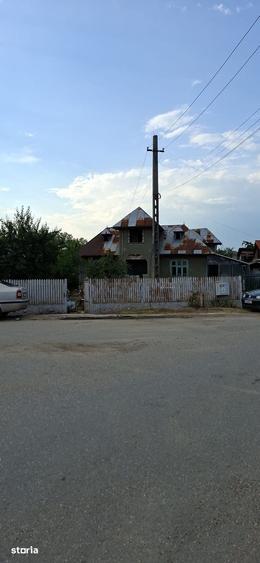 Casă cu 3 camere cu Teren 2193 Mp în Măgurele