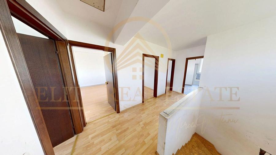 Casă individuală cu 5 camere cu Canalizare în Nord