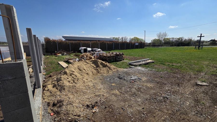 Teren de 480 mp, în Fântânele