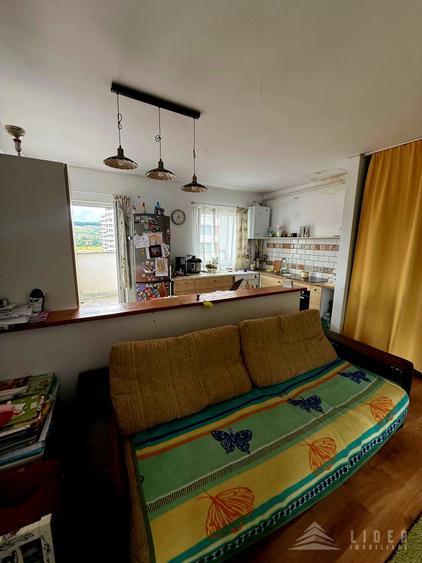 Apartament cu 3 camere semidecomandat, mobilat în Mănăștur