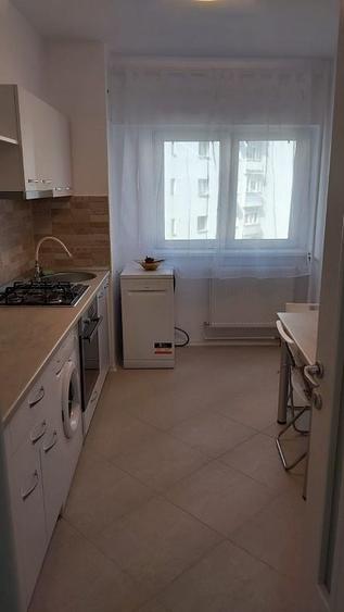 Apartament cu 3 camere în Armeneasca