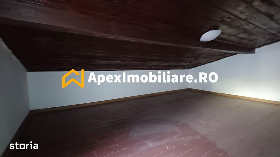 Casă cu 4 camere cu Teren 250 Mp în Domenii