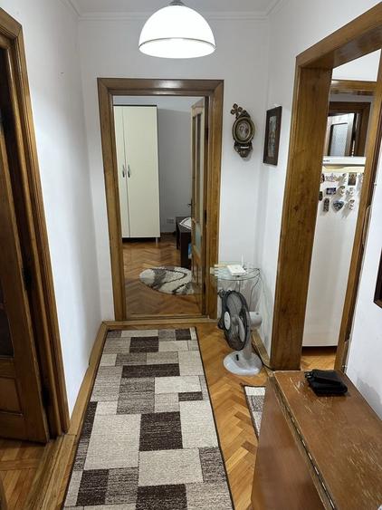 Apartament cu 3 camere în Gura Văii
