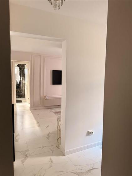 Apartament cu 2 camere semidecomandat în Obor