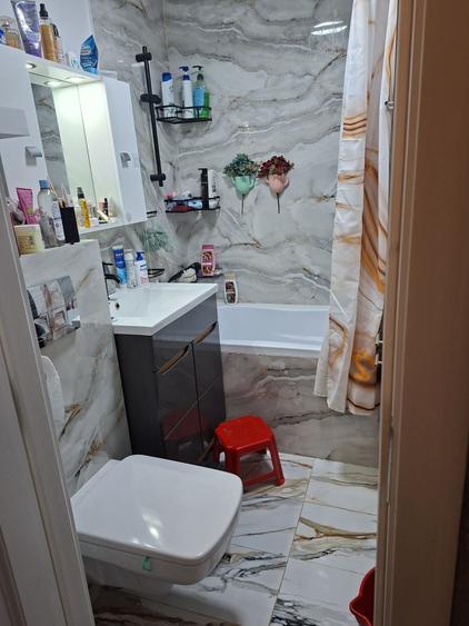 Apartament cu 2 camere semidecomandat în Lujerului
