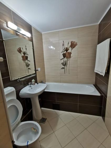 Apartament cu 2 camere decomandat, mobilat în Păcii