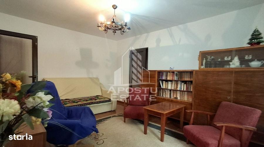 Apartament cu 2 camere semidecomandat în Micălaca