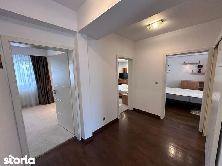 Apartament cu 5 camere în Floreasca