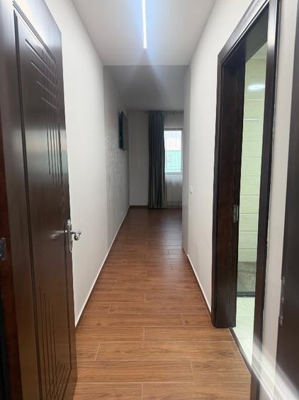 Apartament cu 3 camere decomandat, mobilat în Central
