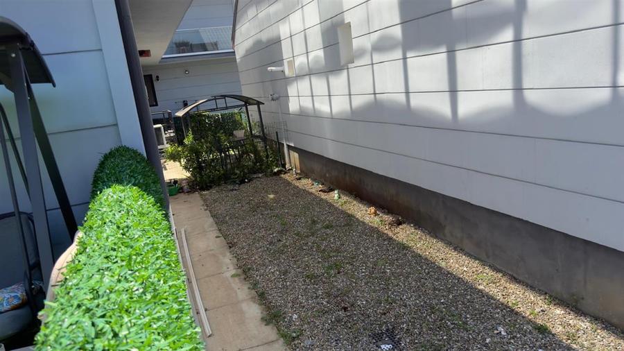 Apartament cu 5 camere decomandat, mobilat în Gheorghe Doja