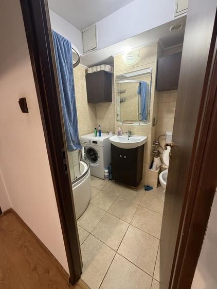 Apartament cu 2 camere semidecomandat în Republicii