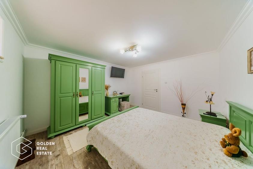 Casă individuală cu 5 camere cu Canalizare în Felnac