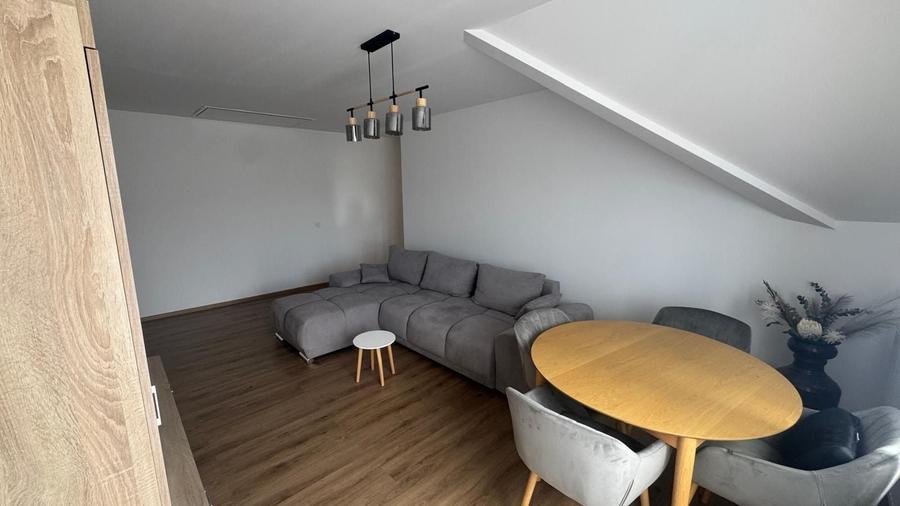 Apartament cu 2 camere decomandat, mobilat în Șelimbăr