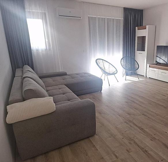 Apartament cu 2 camere decomandat în Giroc