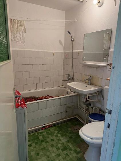 Apartament cu 2 camere decomandat în Est