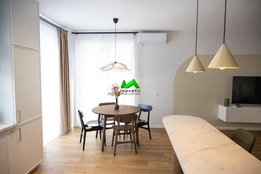 Apartament cu 2 camere decomandat, mobilat în Central