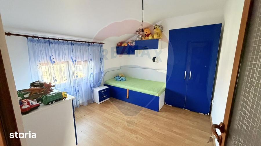 Casă cu 4 camere cu Teren 917 Mp în Nămoloasa