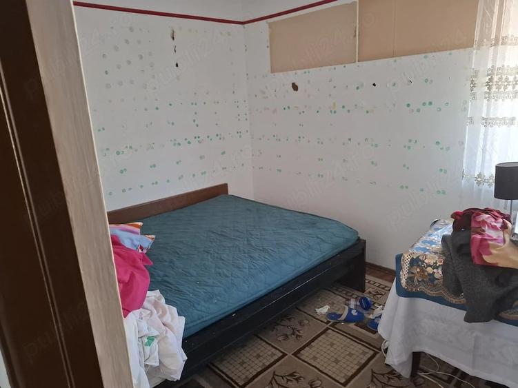 Casă cu 3 camere cu Teren 50 Mp în Exterior Vest