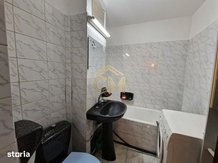 Apartament cu 4 camere decomandat în Ștrand