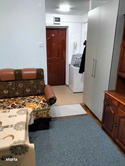 Garsonieră decomandată în Gării