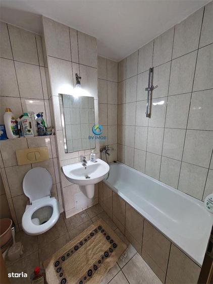 Apartament cu 2 camere decomandat, mobilat în Valea Cetății