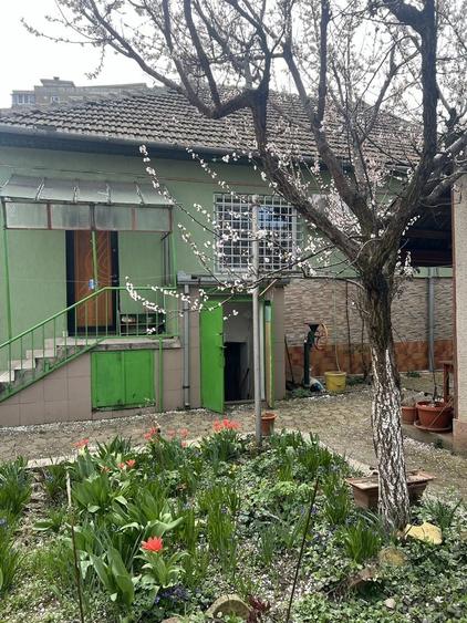 Casă cu 3 camere în Aurel Vlaicu