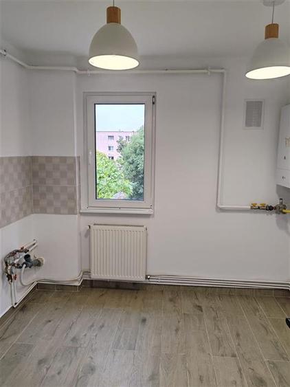 Apartament cu 2 camere semidecomandat în Astra