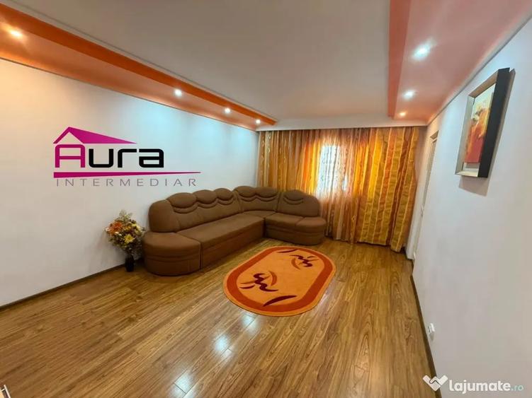 Apartament cu 3 camere decomandat în E3