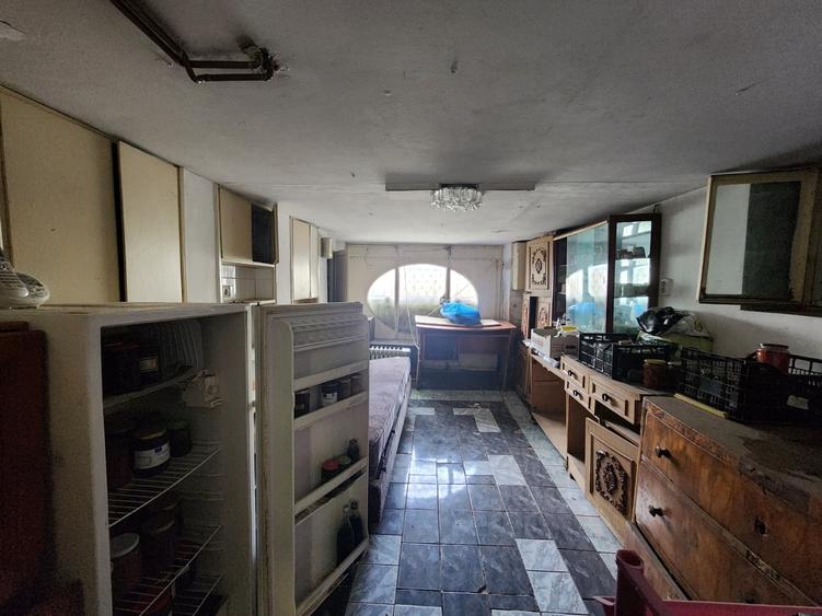 Duplex cu 4 camere cu Canalizare în Nicolina