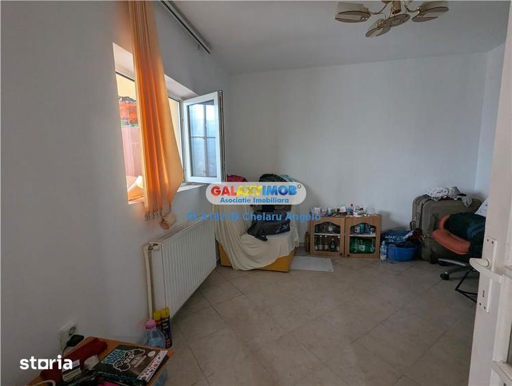 Casă cu 3 camere cu Teren 151 Mp în Andronache