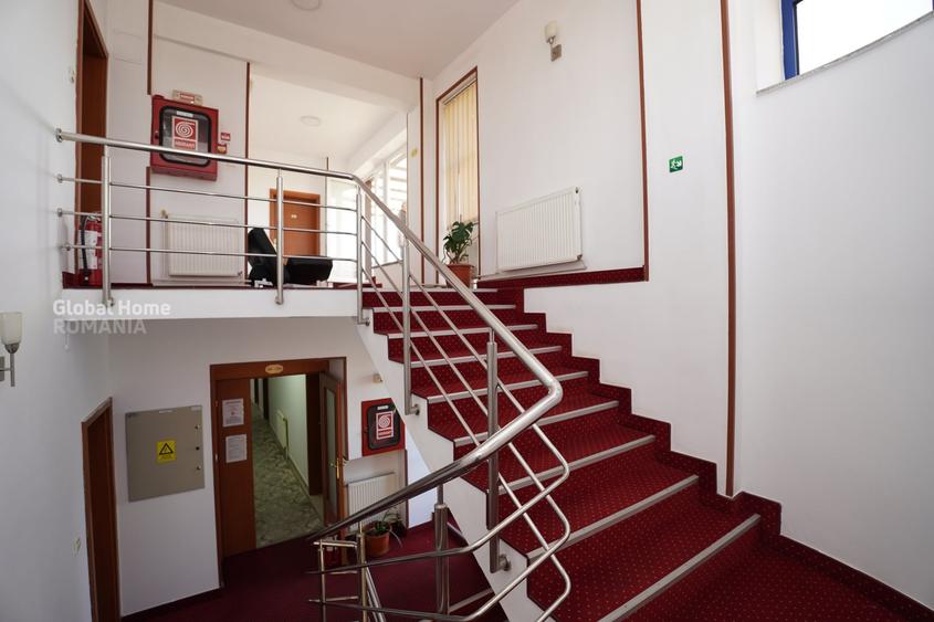 Hotel/Pensiune, de 1,480 mp, în Est