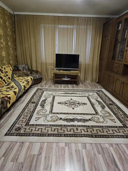 Apartament cu 2 camere decomandat în Gara de Nord