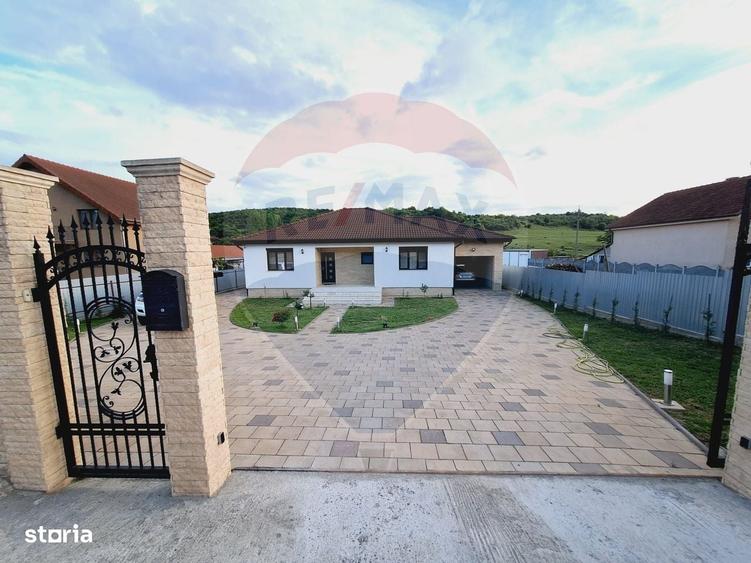 Casă cu 4 camere în Hidiș