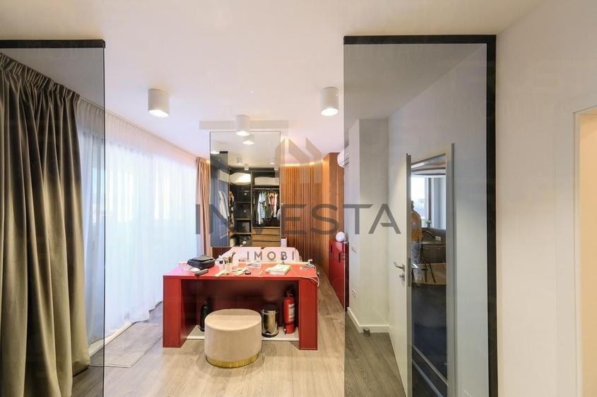 Apartament cu 4 camere semidecomandat, mobilat în Gheorgheni