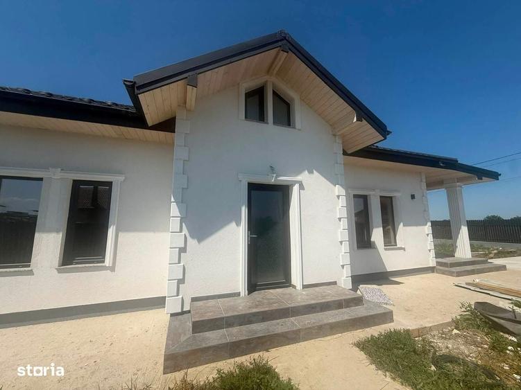 Casă cu 3 camere cu Teren 400 Mp în Mărgineni