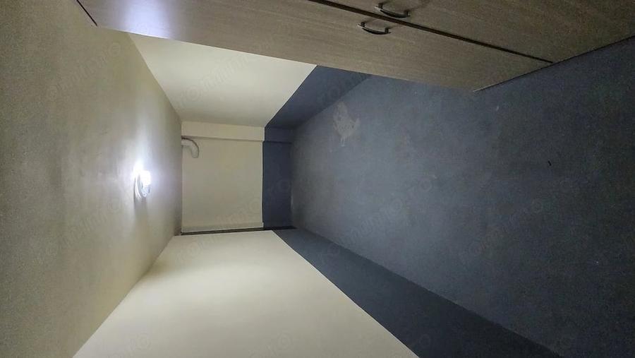 Spațiu comercial, de 11 mp, în Metalurgiei