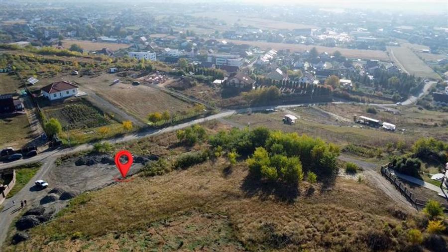 Teren intravilan de 1057 mp, în Exterior Nord