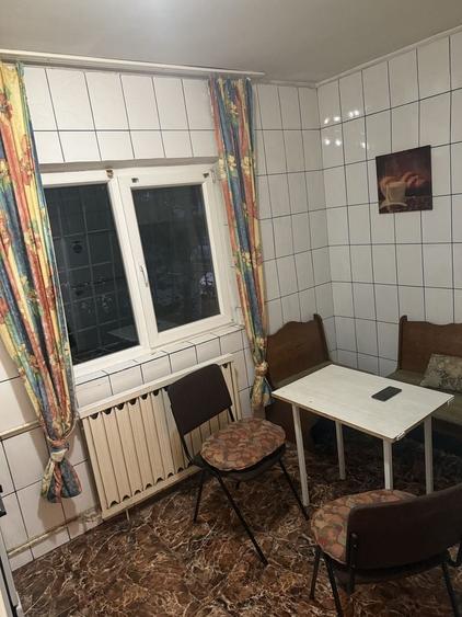 Garsonieră decomandată în Brâncoveanu
