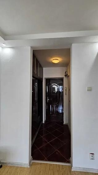 Garsonieră semidecomandată în Tei