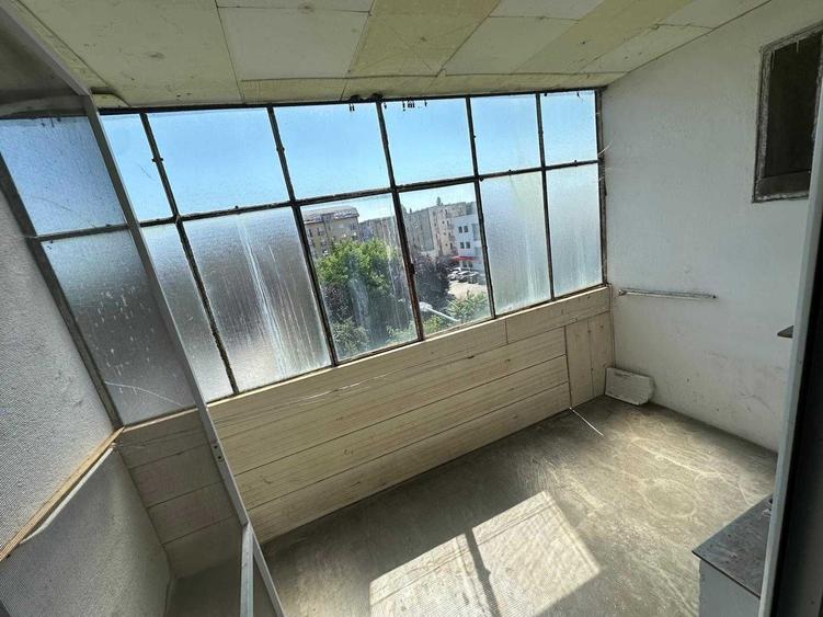 Apartament cu 2 camere decomandat în Confecții
