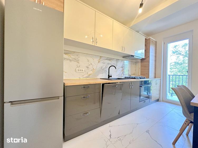 Apartament cu 2 camere decomandat în Est