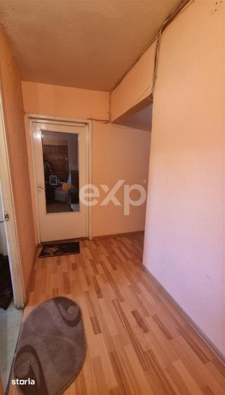 Apartament cu 4 camere decomandat în Dâmbul Rotund