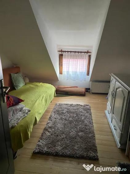 Casă cu 3 camere în Independenței