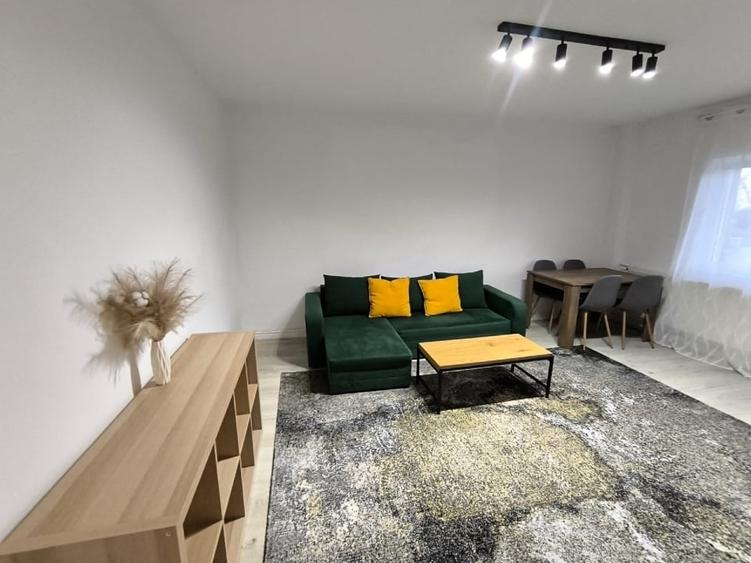 Apartament cu 3 camere decomandat, mobilat în 13 Septembrie